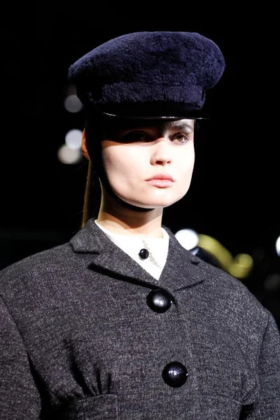Look 44